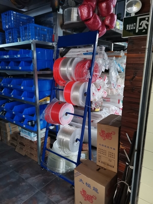 50kg/acier au détail de présentoirs de couche 4 rangées câble le support d'affichage de couronne