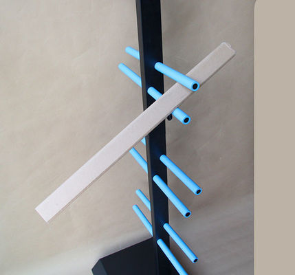 Support de stockage d'article de sport de H1800mm L450mm, support Logo Printed de stockage de planche à roulettes